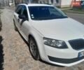 Білий Шкода Октавія, об'ємом двигуна 1.6 л та пробігом 330 тис. км за 10500 $, фото 2 на Automoto.ua