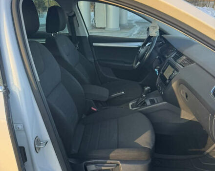 Белый Шкода Октавия, объемом двигателя 1.97 л и пробегом 247 тыс. км за 13800 $, фото 29 на Automoto.ua