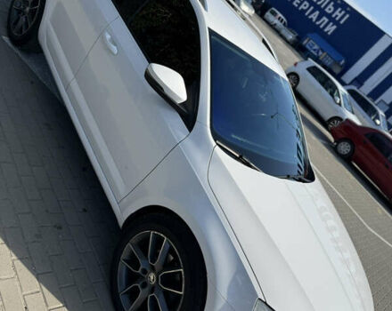 Шкода Октавия 2016 в Турийск на Automoto.ua Белый Шкода Октавия, объемом двигателя 1.97 л и пробегом 321 тыс. км за 11299 $, фото 10 на Automoto.ua