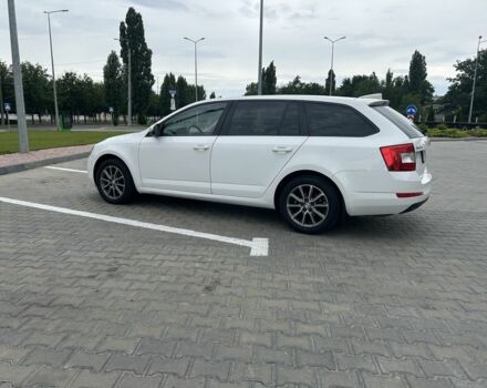 Білий Шкода Октавія, об'ємом двигуна 1.8 л та пробігом 233 тис. км за 10900 $, фото 3 на Automoto.ua