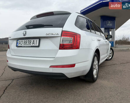 Белый Шкода Октавия, объемом двигателя 1.6 л и пробегом 281 тыс. км за 10800 $, фото 17 на Automoto.ua