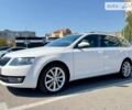 Белый Шкода Октавия, объемом двигателя 1.6 л и пробегом 150 тыс. км за 13800 $, фото 1 на Automoto.ua