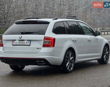 Білий Шкода Октавія, об'ємом двигуна 2 л та пробігом 254 тис. км за 16699 $, фото 6 на Automoto.ua