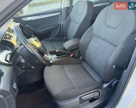 Білий Шкода Октавія, об'ємом двигуна 1.97 л та пробігом 280 тис. км за 13800 $, фото 13 на Automoto.ua