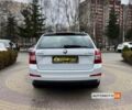 Білий Шкода Октавія, об'ємом двигуна 1.6 л та пробігом 270 тис. км за 12499 $, фото 5 на Automoto.ua