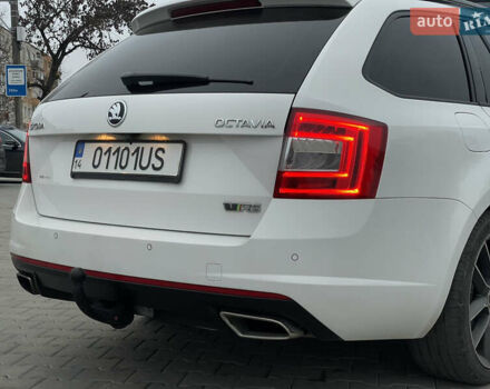 Белый Шкода Октавия, объемом двигателя 2 л и пробегом 269 тыс. км за 14999 $, фото 39 на Automoto.ua