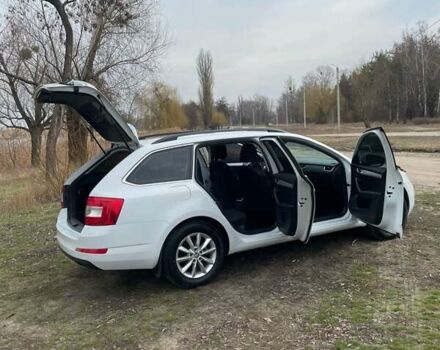 Белый Шкода Октавия, объемом двигателя 1.8 л и пробегом 204 тыс. км за 12400 $, фото 21 на Automoto.ua
