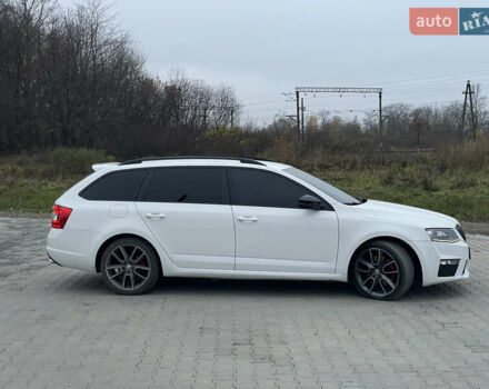 Белый Шкода Октавия, объемом двигателя 2 л и пробегом 269 тыс. км за 14999 $, фото 37 на Automoto.ua
