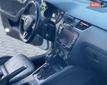 Белый Шкода Октавия, объемом двигателя 1.97 л и пробегом 242 тыс. км за 17500 $, фото 9 на Automoto.ua