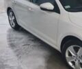 Белый Шкода Октавия, объемом двигателя 1.6 л и пробегом 310 тыс. км за 12000 $, фото 1 на Automoto.ua