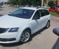 Білий Шкода Октавія, об'ємом двигуна 1.6 л та пробігом 197 тис. км за 14800 $, фото 4 на Automoto.ua