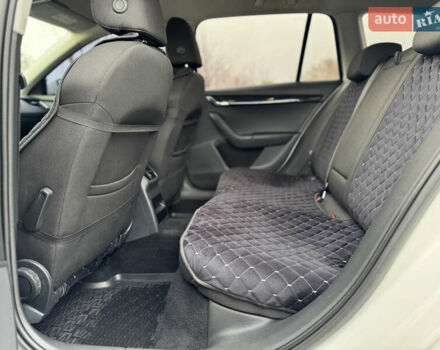 Білий Шкода Октавія, об'ємом двигуна 1.8 л та пробігом 216 тис. км за 14190 $, фото 14 на Automoto.ua