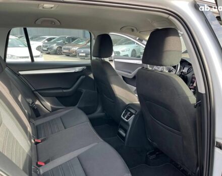 Белый Шкода Октавия, объемом двигателя 1.6 л и пробегом 260 тыс. км за 12490 $, фото 28 на Automoto.ua