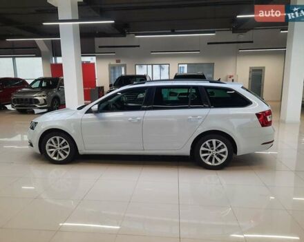 Белый Шкода Октавия, объемом двигателя 1.6 л и пробегом 214 тыс. км за 12900 $, фото 5 на Automoto.ua