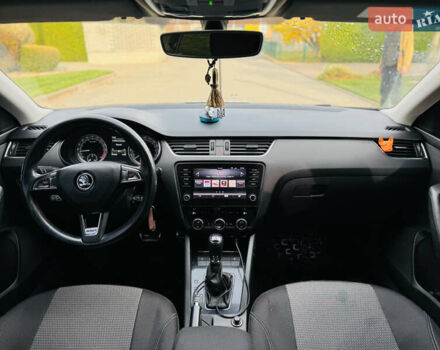 Белый Шкода Октавия, объемом двигателя 1.97 л и пробегом 245 тыс. км за 17500 $, фото 23 на Automoto.ua