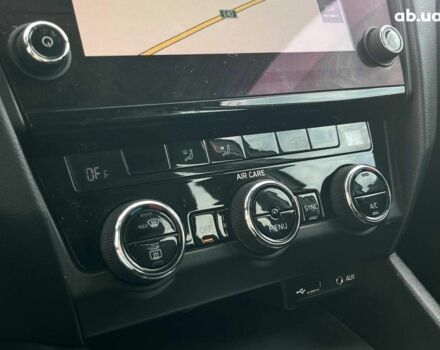 Белый Шкода Октавия, объемом двигателя 1.6 л и пробегом 260 тыс. км за 12490 $, фото 17 на Automoto.ua