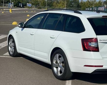 Белый Шкода Октавия, объемом двигателя 2 л и пробегом 220 тыс. км за 16200 $, фото 125 на Automoto.ua