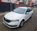 Білий Шкода Октавія, об'ємом двигуна 1.6 л та пробігом 247 тис. км за 10900 $, фото 20 на Automoto.ua