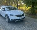 Белый Шкода Октавия, объемом двигателя 1.97 л и пробегом 250 тыс. км за 17500 $, фото 1 на Automoto.ua
