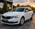 Белый Шкода Октавия, объемом двигателя 2 л и пробегом 269 тыс. км за 12999 $, фото 1 на Automoto.ua
