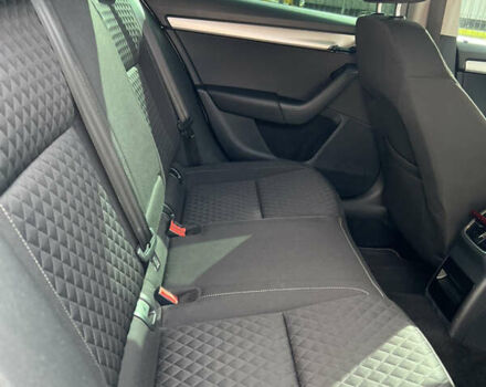 Білий Шкода Октавія, об'ємом двигуна 1.6 л та пробігом 195 тис. км за 14800 $, фото 15 на Automoto.ua