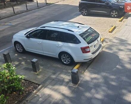 Білий Шкода Октавія, об'ємом двигуна 1.6 л та пробігом 197 тис. км за 14800 $, фото 9 на Automoto.ua