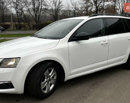 Белый Шкода Октавия, объемом двигателя 1.6 л и пробегом 198 тыс. км за 12200 $, фото 10 на Automoto.ua