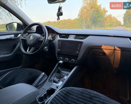 Белый Шкода Октавия, объемом двигателя 1.97 л и пробегом 308 тыс. км за 15600 $, фото 27 на Automoto.ua