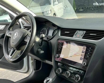 Белый Шкода Октавия, объемом двигателя 1.6 л и пробегом 260 тыс. км за 12490 $, фото 23 на Automoto.ua