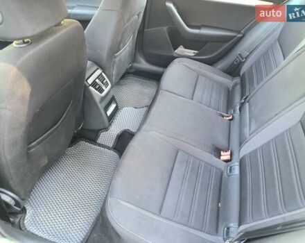 Белый Шкода Октавия, объемом двигателя 1.6 л и пробегом 242 тыс. км за 15000 $, фото 25 на Automoto.ua