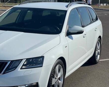 Белый Шкода Октавия, объемом двигателя 2 л и пробегом 220 тыс. км за 16200 $, фото 114 на Automoto.ua