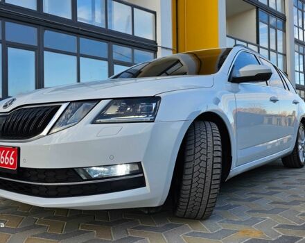 Белый Шкода Октавия, объемом двигателя 1.6 л и пробегом 245 тыс. км за 12500 $, фото 20 на Automoto.ua