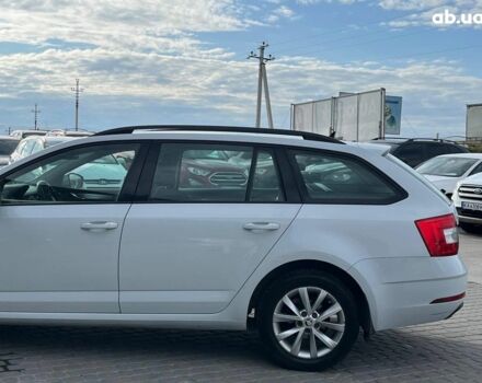 Белый Шкода Октавия, объемом двигателя 1.6 л и пробегом 260 тыс. км за 12490 $, фото 8 на Automoto.ua