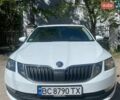 Белый Шкода Октавия, объемом двигателя 1.6 л и пробегом 260 тыс. км за 13500 $, фото 1 на Automoto.ua