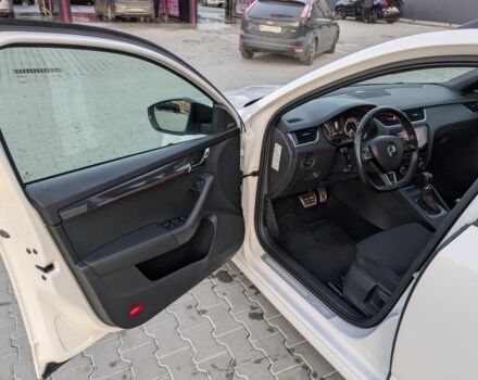 Белый Шкода Октавия, объемом двигателя 2 л и пробегом 182 тыс. км за 17800 $, фото 9 на Automoto.ua