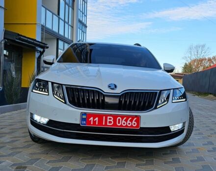 Белый Шкода Октавия, объемом двигателя 1.6 л и пробегом 245 тыс. км за 12500 $, фото 4 на Automoto.ua