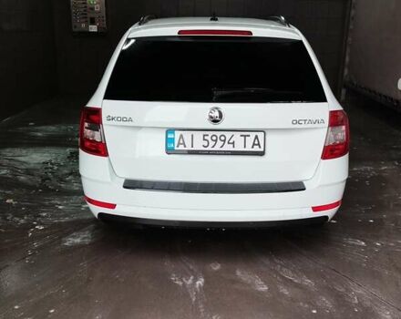 Белый Шкода Октавия, объемом двигателя 1.97 л и пробегом 275 тыс. км за 15200 $, фото 3 на Automoto.ua