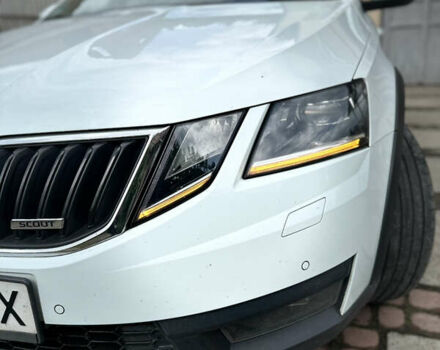 Белый Шкода Октавия, объемом двигателя 1.97 л и пробегом 162 тыс. км за 22500 $, фото 20 на Automoto.ua