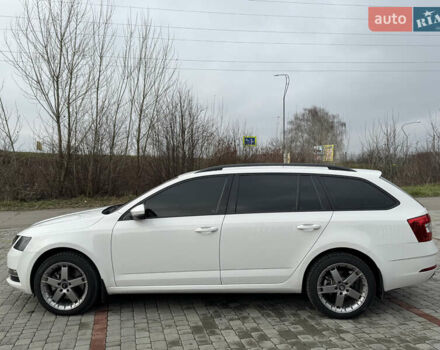 Білий Шкода Октавія, об'ємом двигуна 1.8 л та пробігом 216 тис. км за 14190 $, фото 10 на Automoto.ua