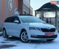 Белый Шкода Октавия, объемом двигателя 1.6 л и пробегом 259 тыс. км за 13999 $, фото 1 на Automoto.ua