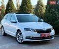 Белый Шкода Октавия, объемом двигателя 1.6 л и пробегом 259 тыс. км за 13750 $, фото 6 на Automoto.ua