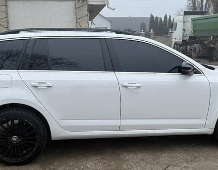 Белый Шкода Октавия, объемом двигателя 2 л и пробегом 320 тыс. км за 14500 $, фото 4 на Automoto.ua