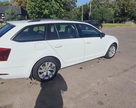Білий Шкода Октавія, об'ємом двигуна 1.6 л та пробігом 197 тис. км за 14800 $, фото 16 на Automoto.ua
