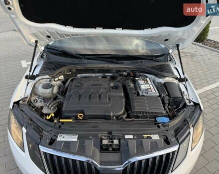 Белый Шкода Октавия, объемом двигателя 1.97 л и пробегом 222 тыс. км за 14900 $, фото 20 на Automoto.ua