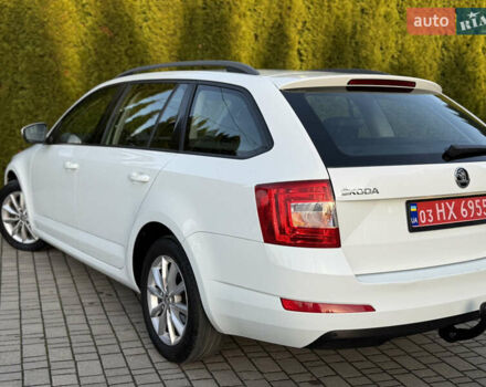 Белый Шкода Октавия, объемом двигателя 2 л и пробегом 183 тыс. км за 14300 $, фото 32 на Automoto.ua