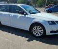 Білий Шкода Октавія, об'ємом двигуна 1.6 л та пробігом 214 тис. км за 13700 $, фото 1 на Automoto.ua