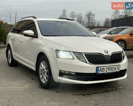 Білий Шкода Октавія, об'ємом двигуна 1.6 л та пробігом 278 тис. км за 11900 $, фото 17 на Automoto.ua