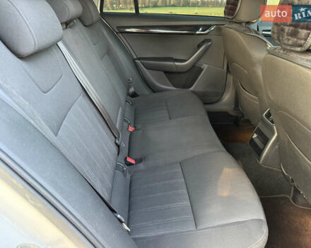 Белый Шкода Октавия, объемом двигателя 1.97 л и пробегом 308 тыс. км за 15600 $, фото 34 на Automoto.ua