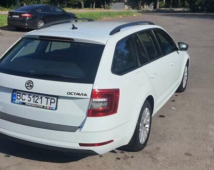 Білий Шкода Октавія, об'ємом двигуна 1.6 л та пробігом 197 тис. км за 14800 $, фото 20 на Automoto.ua
