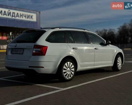 Білий Шкода Октавія, об'ємом двигуна 1.6 л та пробігом 236 тис. км за 12100 $, фото 7 на Automoto.ua
